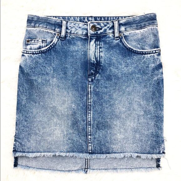 H&M Divided Acid Wash Jean Skirt Size 2 - Picture 1 of 5